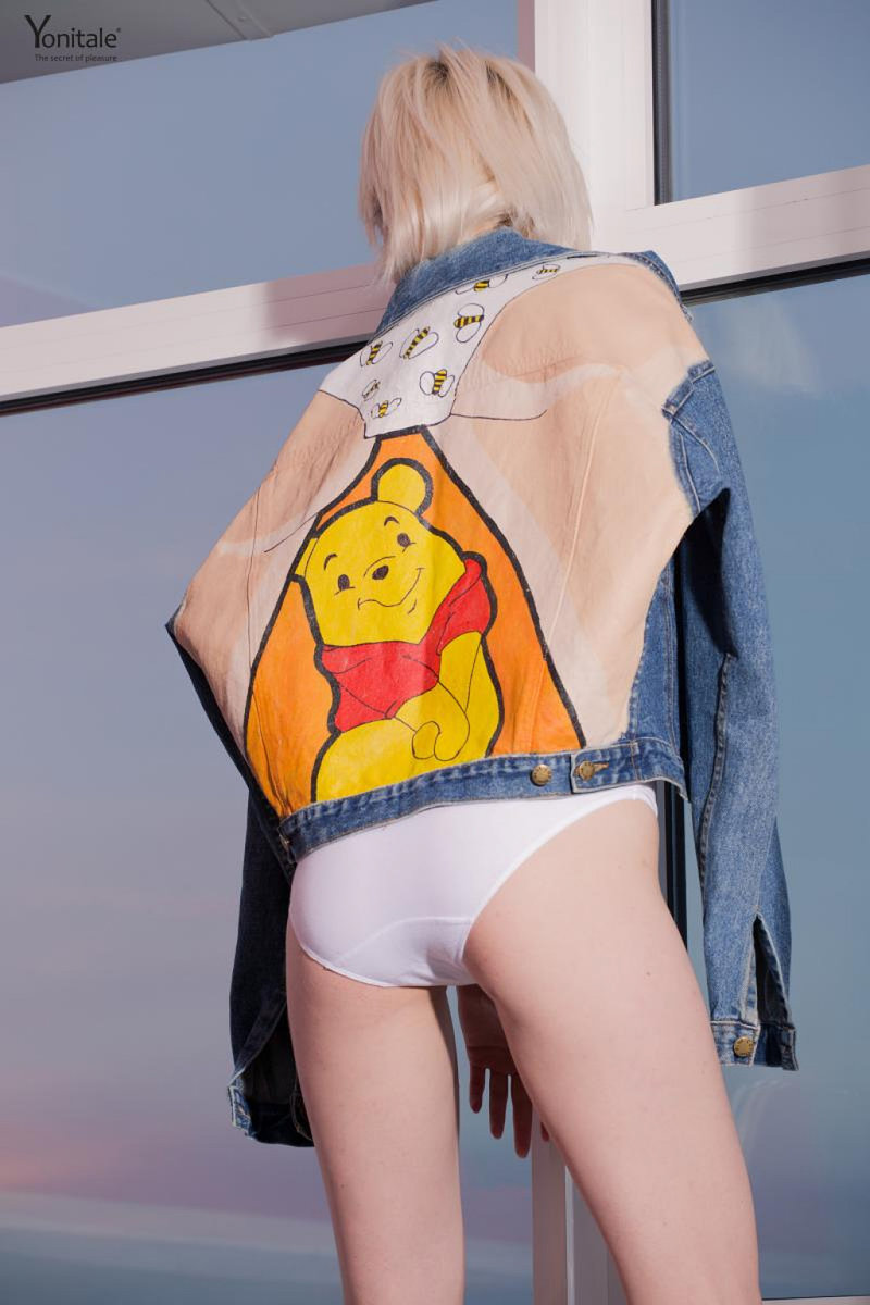 Катенька, 22 года, 10 размер груди