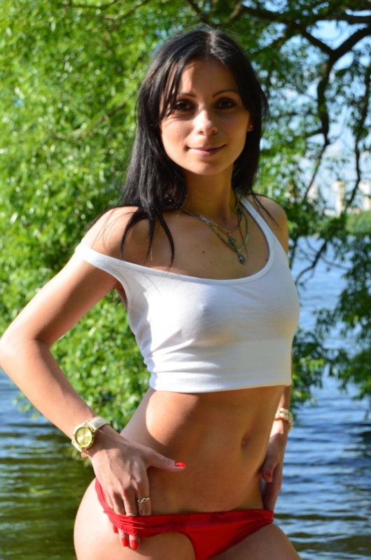 Юлия, 22 года, 1 размер груди